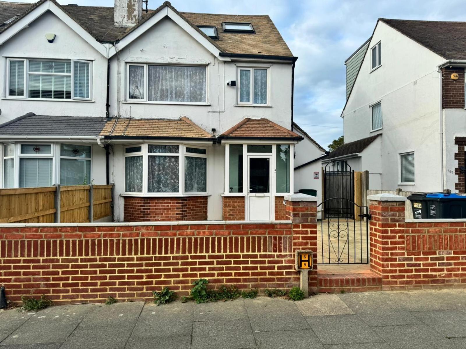 Jxb Homes - Lovely And Spacious Rooms Cliftonville Extérieur photo