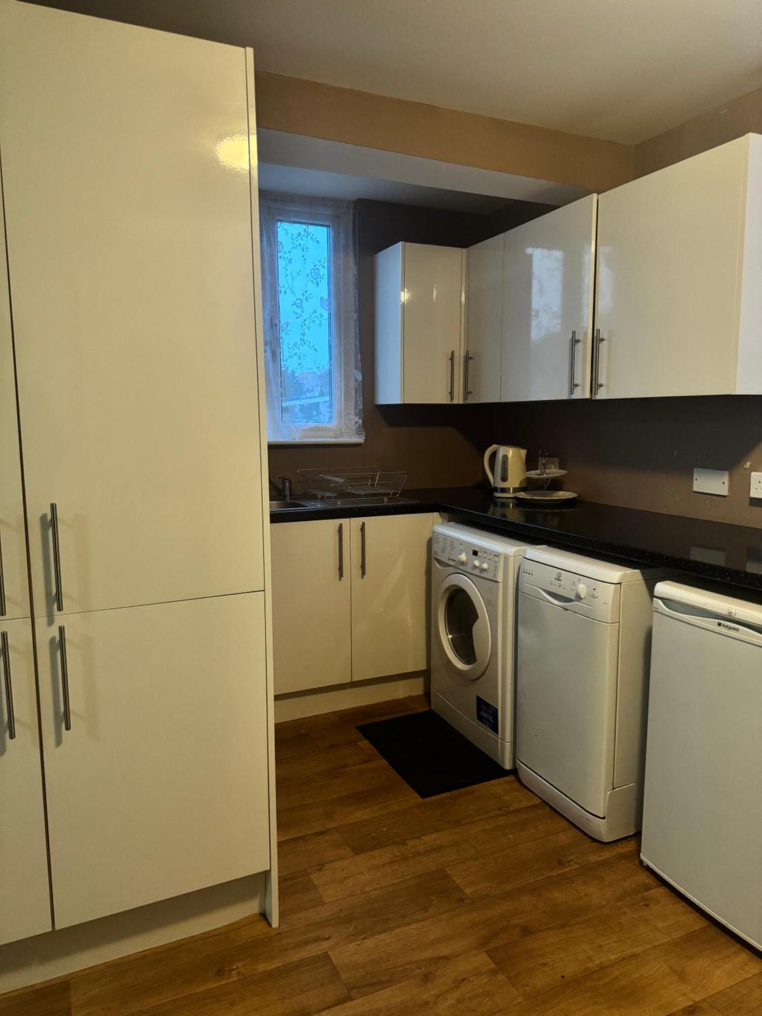Jxb Homes - Lovely And Spacious Rooms Cliftonville Extérieur photo