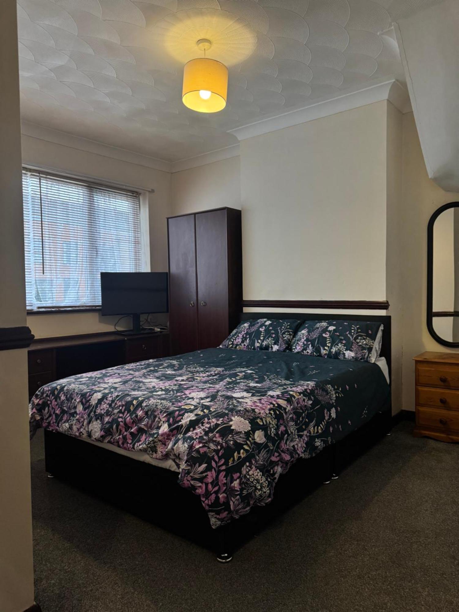 Jxb Homes - Lovely And Spacious Rooms Cliftonville Extérieur photo