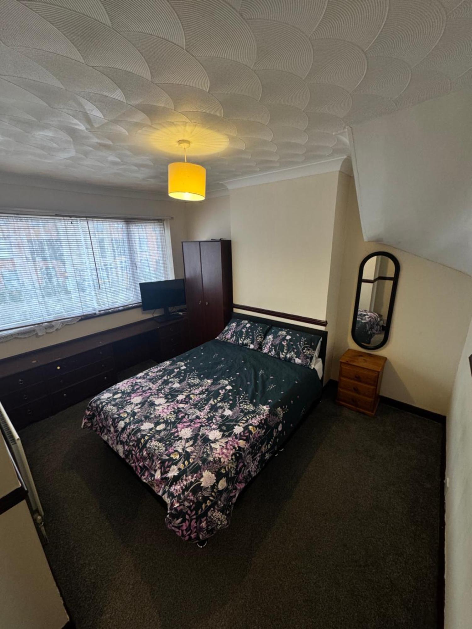 Jxb Homes - Lovely And Spacious Rooms Cliftonville Extérieur photo